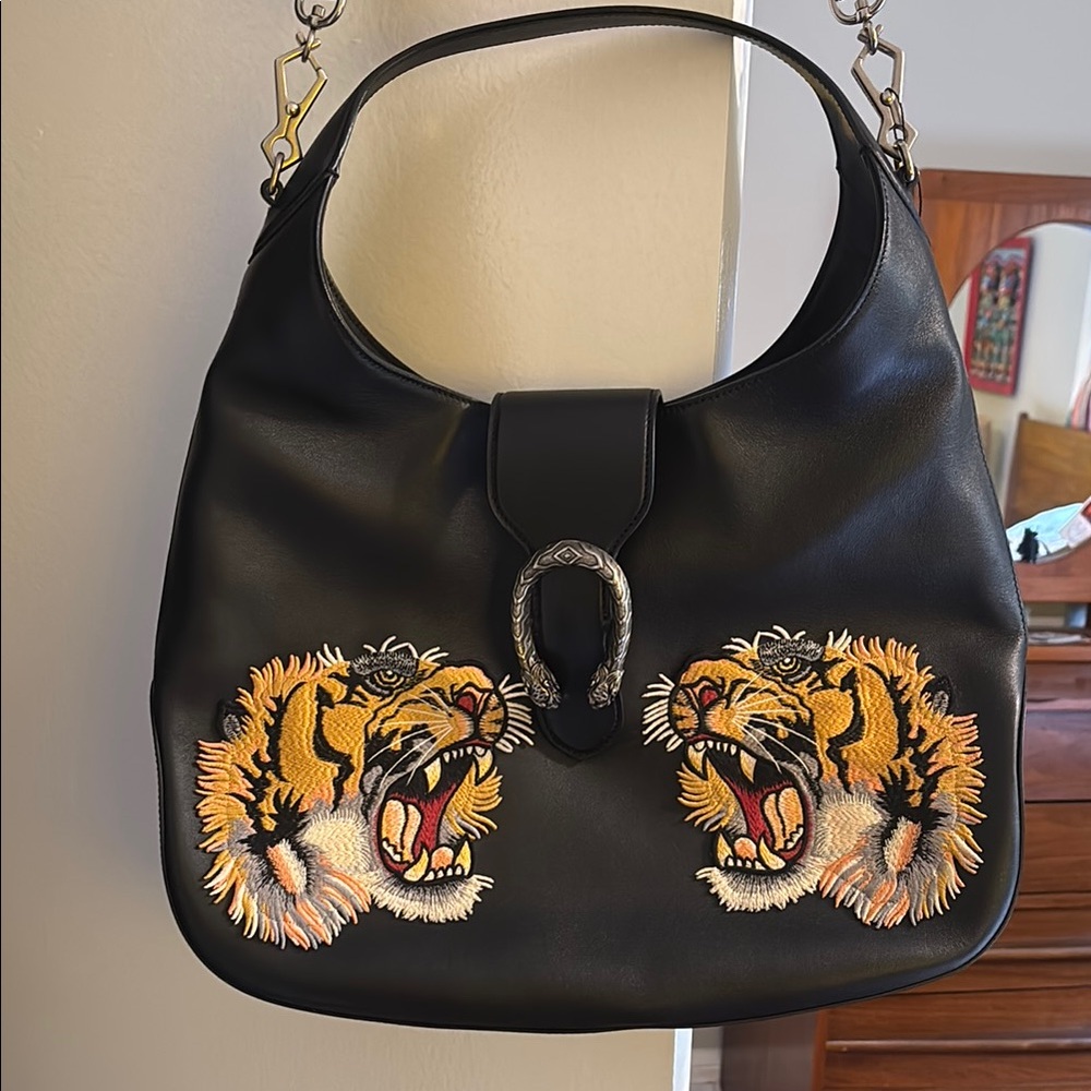 Gucci Dionysus Hobo Tiger